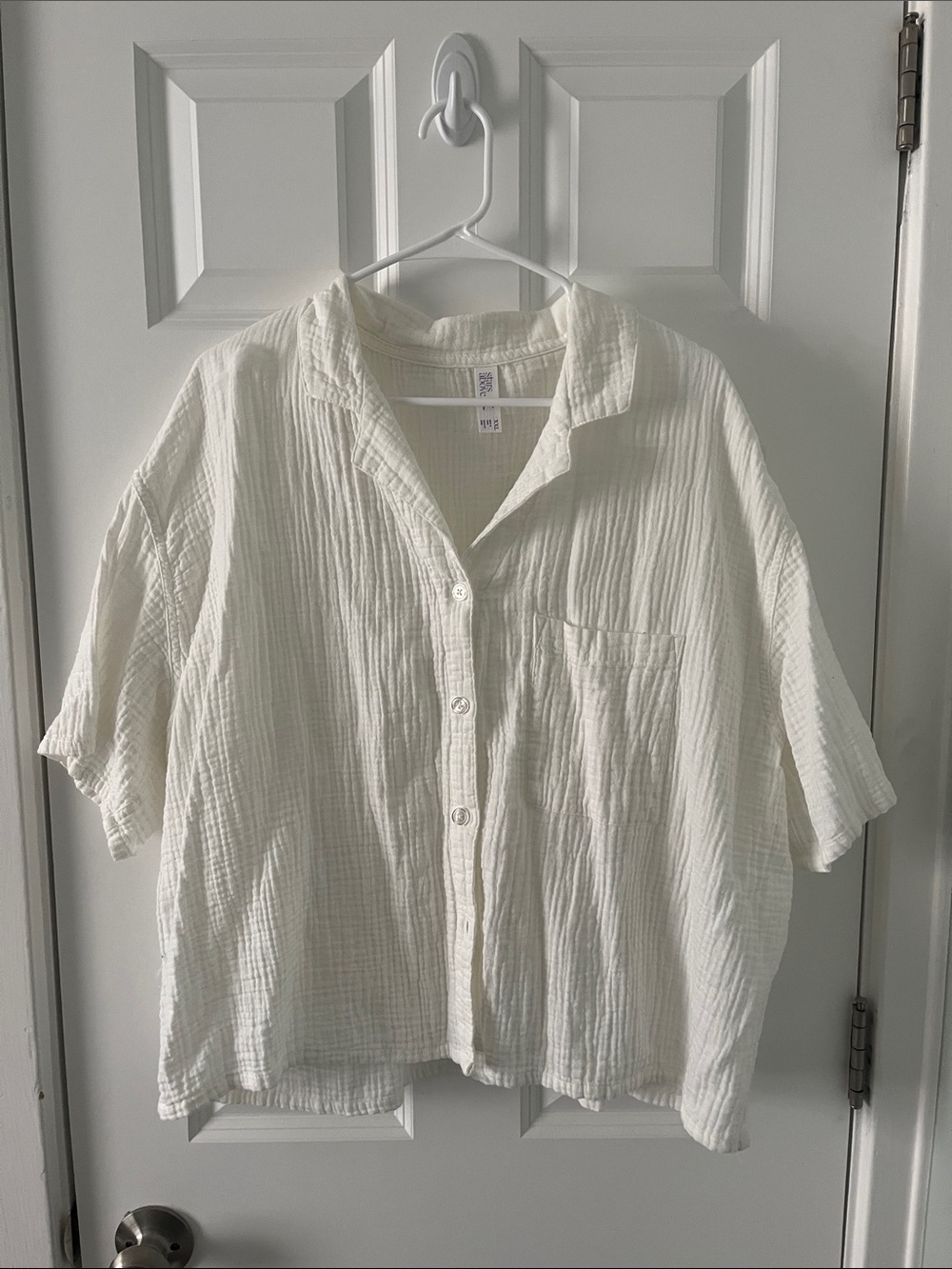 stars above White Gauze Short-Sleeve Button-Front Shirt